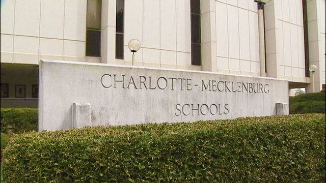 9 Investigates: SC teacher suspended for 'inappropriate contact' now teaching at CMS - WSOC Charlotte