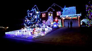 the smaragdis family has been decorating since 1996 and it gets bigger every year wsoctvcom - Christmas Light Show Raleigh Nc the smaragdis family has been decorating since 1996 and it gets bigger every year wsoctvcom - Christmas Light Show Raleigh Nc